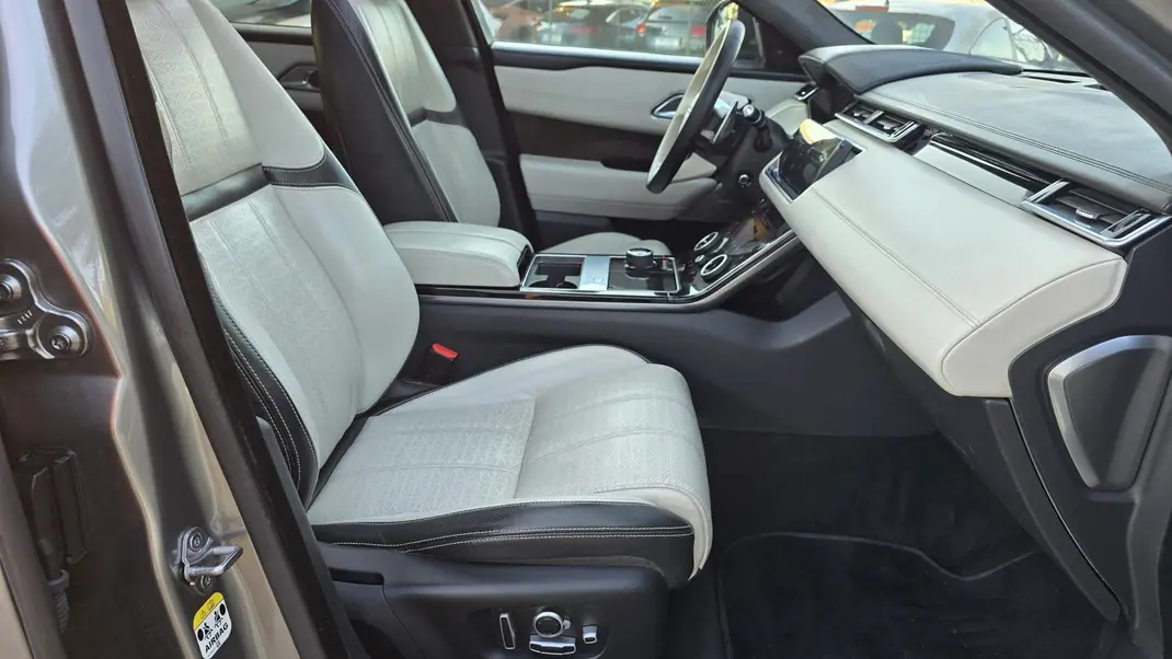 Land Rover Range Rover Velar 2017 - 27950 EUR, 205000 km - 205000km - foto 12 de 15
