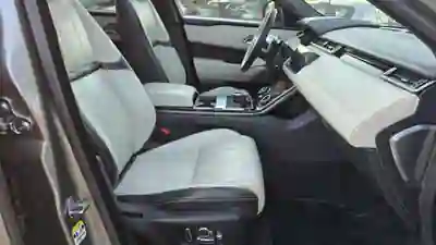Land Rover Range Rover Velar 2017 - 27950 EUR, 205000 km - 205000km - foto 12 de 15