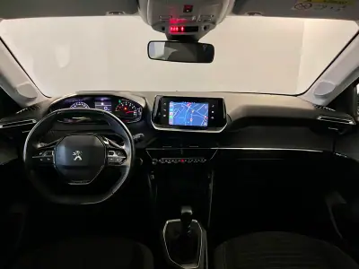 Peugeot 208 2022 - 13450 EUR, 145000 km - AUTO.MOTO.pt - 145000km - foto 2 de 29