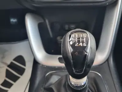 Kia Ceed 2017 - 10500 EUR, 106000 km - AUTO.MOTO.pt - 106000km - foto 19 de 26