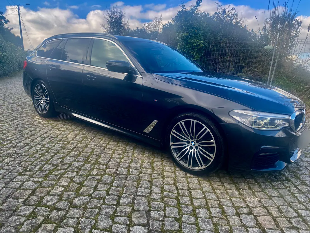 BMW 520 2019 - 26950 EUR, 268120 km - AUTO.MOTO.pt - 268120km - foto 14 de 18