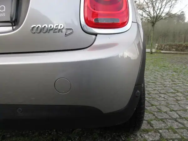 MINI 3 Portas 2018 - 18490 EUR, 164000 km - AUTO.MOTO.pt - 164000km - foto 16 de 53