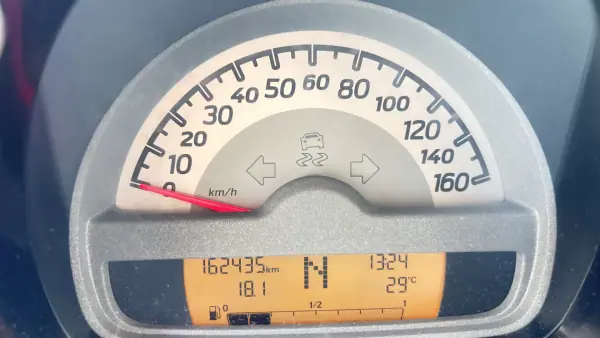 Smart ForTwo Coupé 2012 - 5900 EUR, 162000 km - AUTO.MOTO.pt - 162000km - foto 7 de 9