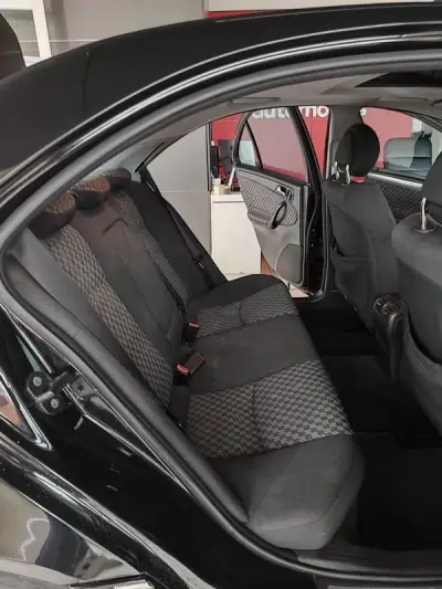 Mercedes-Benz C 220 2000 - 5750 EUR, 372700 km - AUTO.MOTO.pt - 372700km - foto 24 de 60