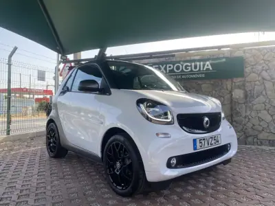 Smart Fortwo Cabrio 2019 - 17900 EUR, 40794 km - AUTO.MOTO.pt - 40794km - foto 3 de 24