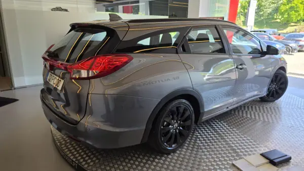 Honda Civic Tourer 2014 - 10750 EUR, 193536 km - AUTO.MOTO.pt - 193536km - foto 21 de 57