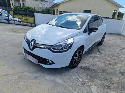 Renault Clio 2014 - 10490 EUR, 118020 km - AUTO.MOTO.pt - 118020km - foto 6 de 36