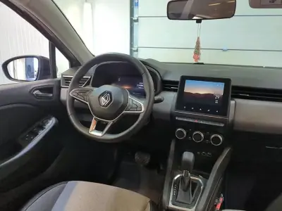 Renault Clio 2024 - 16750 EUR, 87235 km - 87235km - foto 10 de 18