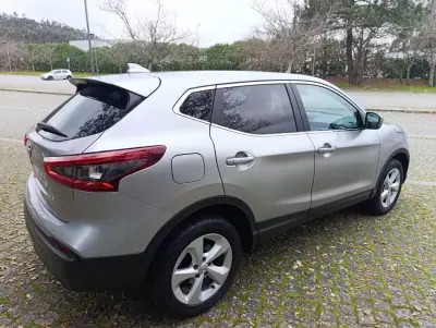 Nissan Qashqai 2018 - 16850 EUR, 139463 km - AUTO.MOTO.pt - 139463km - foto 4 de 16