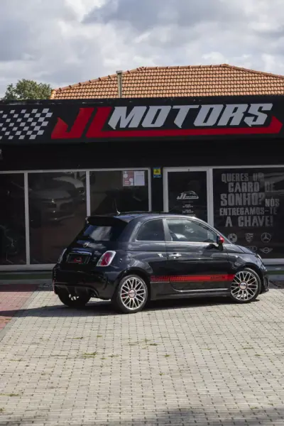 Fiat 500C 2012 - 12900 EUR, 136580 km - 136580km - foto 33 de 48