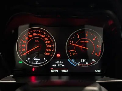 BMW 218 2015 - 23500 EUR, 133800 km - AUTO.MOTO.pt - 133800km - foto 26 de 59