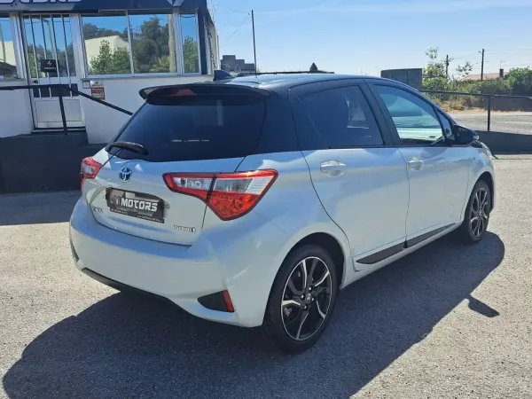 Toyota Yaris 2018 - 16750 EUR, 57032 km - AUTO.MOTO.pt - 57032km - foto 7 de 35