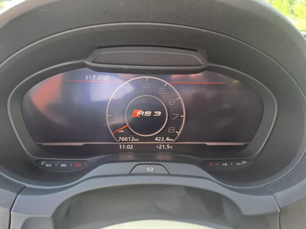 Audi RS3 Sportback 2019 - 55900 EUR, 77000 km - 77000km - foto 28 de 42