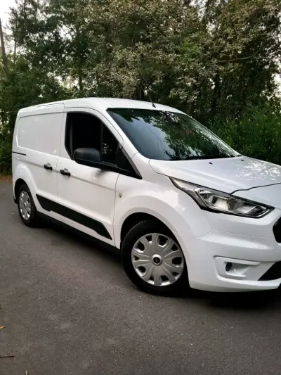 Ford Transit Connect 2021 - 11990 EUR, 146000 km - AUTO.MOTO.pt - 146000km - foto 3 de 18