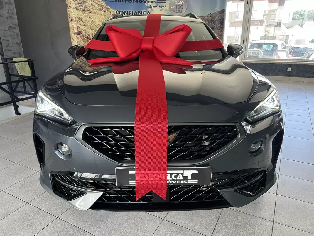 Cupra Formentor 2022 - 26900 EUR, 80652 km - AUTO.MOTO.pt - 80652km - foto 5 de 25