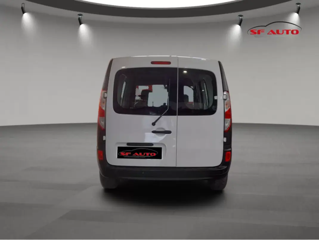 Renault Kangoo Express 1.5 BLUEHDI 2021 - 11490 EUR, 89330 km - AUTO.MOTO.pt - 89330km - foto 9 de 17
