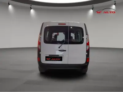 Renault Kangoo Express 1.5 BLUEHDI 2021 - 11490 EUR, 89330 km - AUTO.MOTO.pt - 89330km - foto 9 de 17