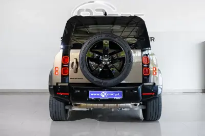 Land Rover Defender 2025 - 104900 EUR, 13995 km - AUTO.MOTO.pt - 13995km - foto 17 de 49