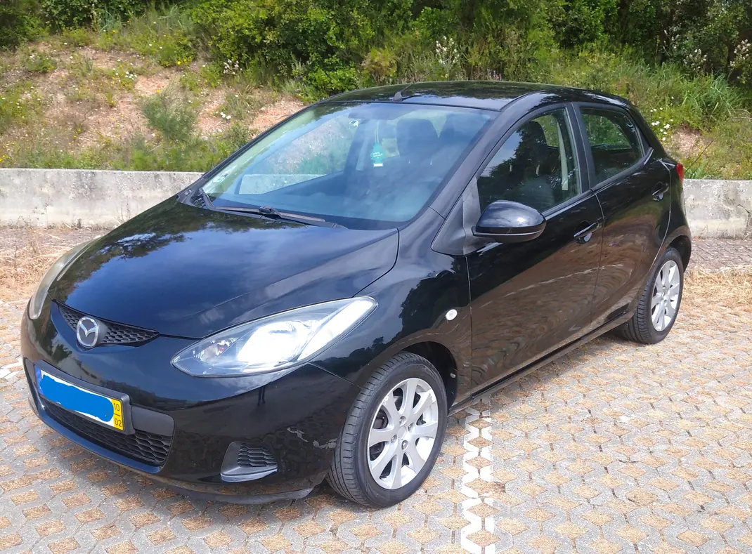 Mazda 2 2010 - 4700 EUR, 137880 km - AUTO.MOTO.pt - 137880km - foto 1 de 13