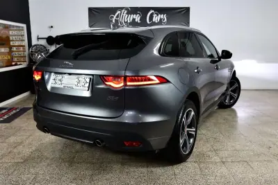 Jaguar F-Pace 2018 - 33900 EUR, 70000 km - AUTO.MOTO.pt - 70000km - foto 34 de 39