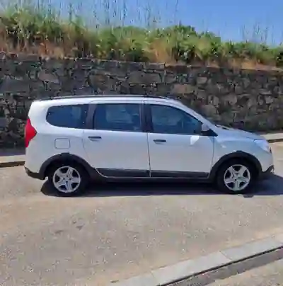 Dacia Lodgy 2017 - 10000 EUR, 44500 km - AUTO.MOTO.pt - 44500km - foto 3 de 18