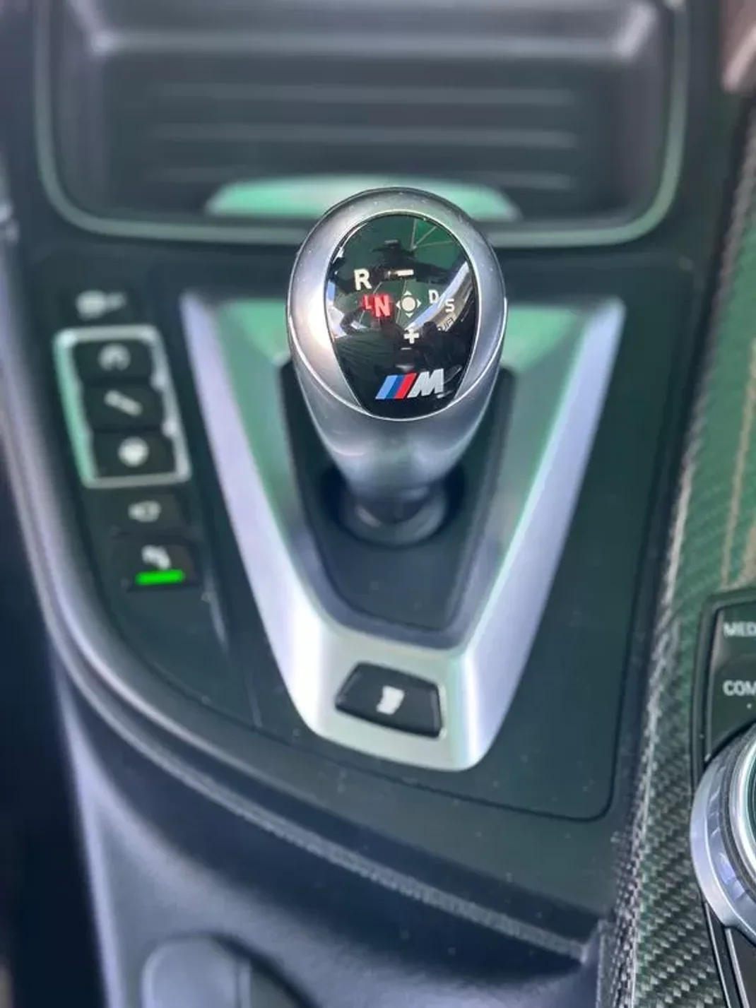BMW M4 2018 - 52800 EUR, 183290 km - AUTO.MOTO.pt - 183290km - foto 10 de 17