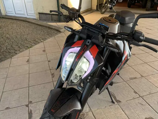 KTM Duke 990 R 2021 - 7950 EUR, 5429 km - AUTO.MOTO.pt - 5429km - foto 5 de 18
