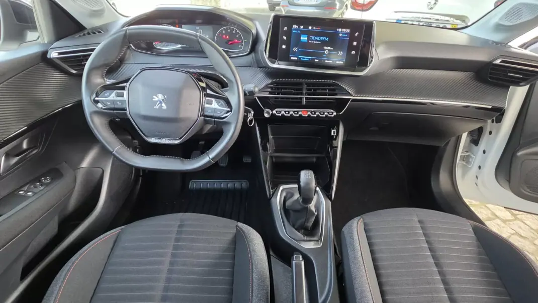 Peugeot 208 2022 - 13990 EUR, 49000 km - AUTO.MOTO.pt - 49000km - foto 17 de 24