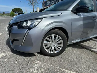 Peugeot 208 2023 - 16900 EUR, 27566 km - AUTO.MOTO.pt - 27566km - foto 2 de 36