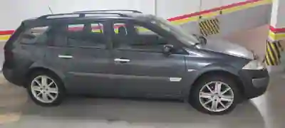 Renault Mégane 2006 - 4000 EUR, 194852 km - AUTO.MOTO.pt - 194852km - foto 3 de 7