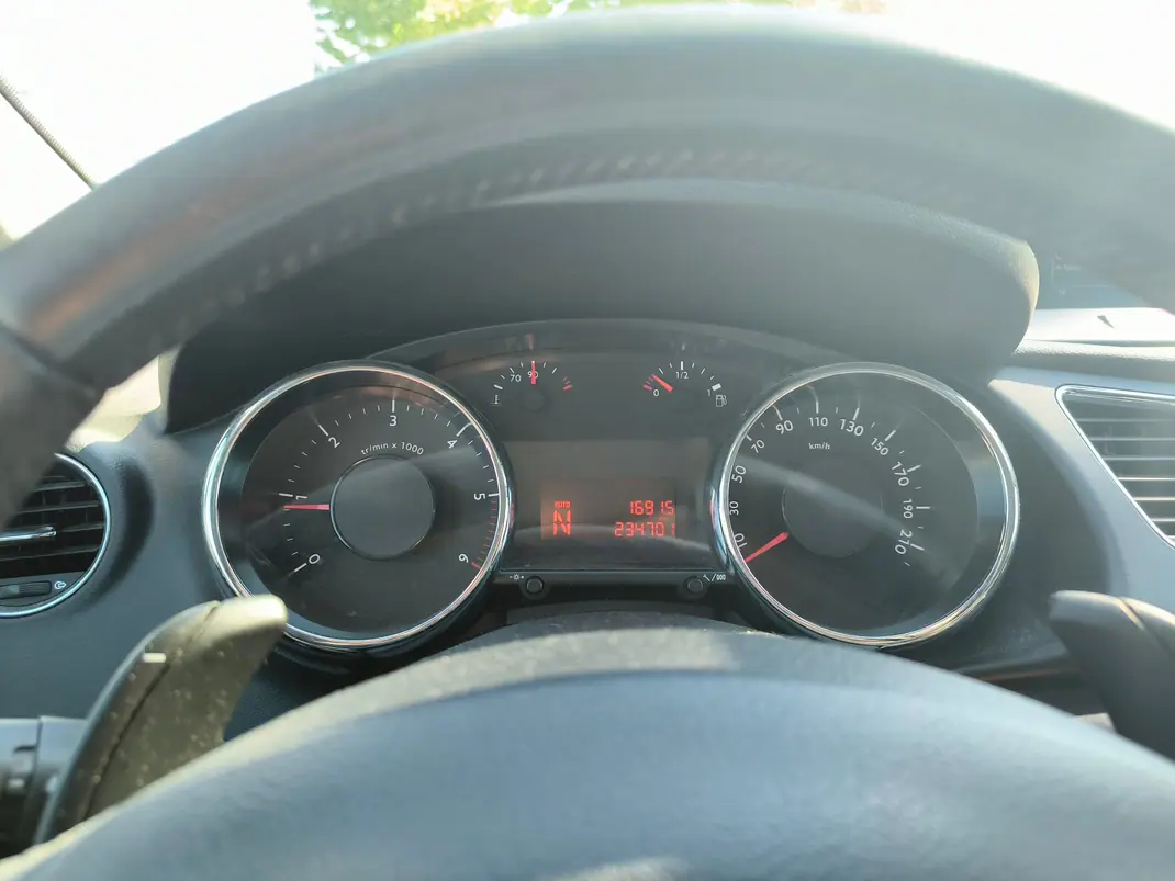 Peugeot 3008 2014 - 6000 EUR, 236000 km - 236000km - foto 7 de 7