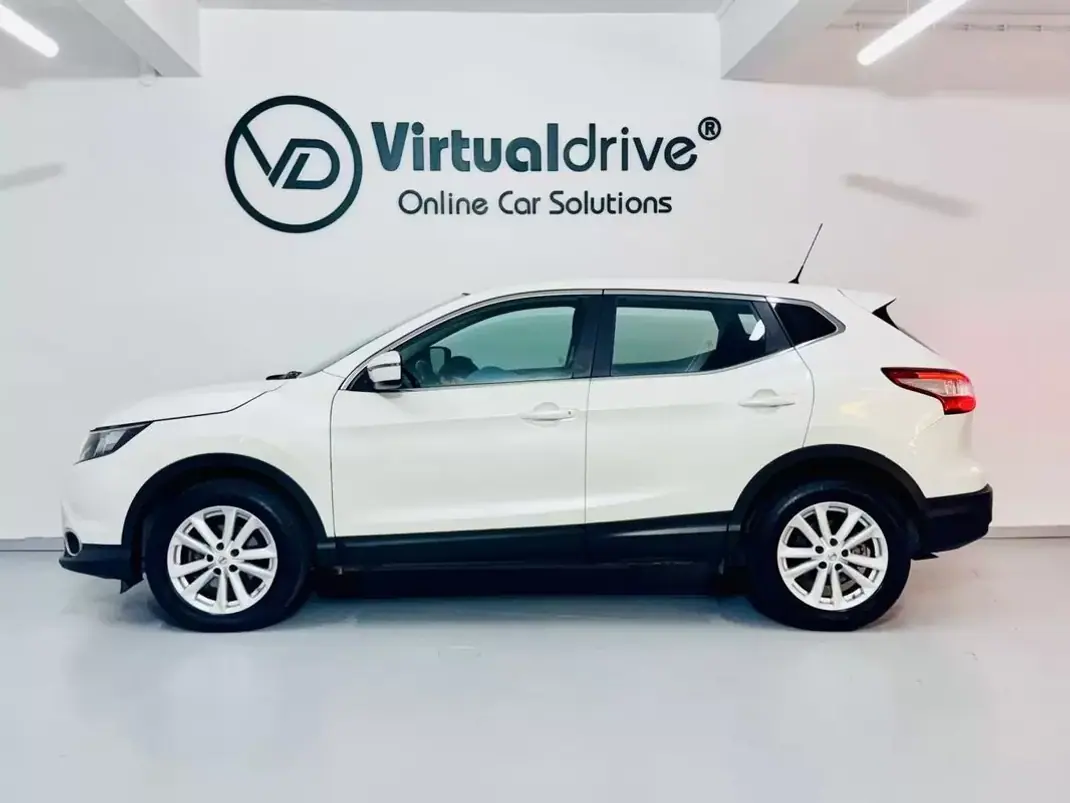 Nissan Qashqai 2015 - 13750 EUR, 96000 km - 96000km - foto 11 de 45