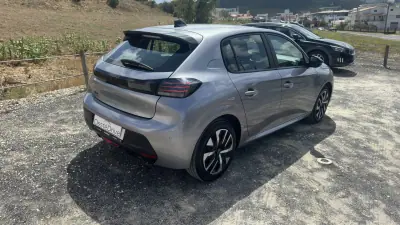 Peugeot 208 2024 - 15900 EUR, 46000 km - AUTO.MOTO.pt - 46000km - foto 5 de 16