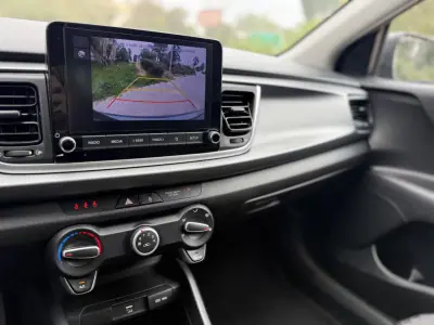 Kia Rio 2023 - 14999 EUR, 30000 km - AUTO.MOTO.pt - 30000km - foto 10 de 13