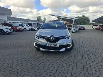 Renault Captur 2018 - 13500 EUR, 113500 km - AUTO.MOTO.pt - 113500km - foto 3 de 29