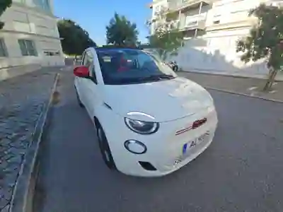Fiat 500e C 2021 - 14250 EUR, 75000 km - AUTO.MOTO.pt - 75000km - foto 5 de 26