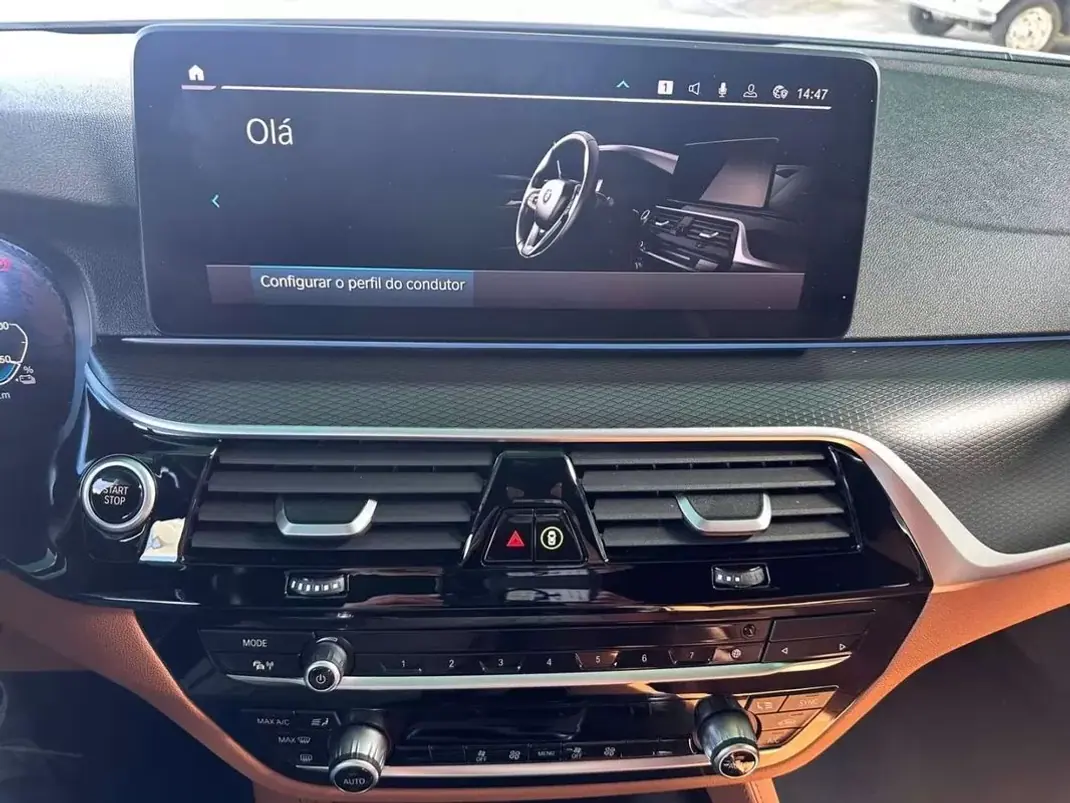 BMW 530e 2021 - 33900 EUR, 101252 km - AUTO.MOTO.pt - 101252km - foto 19 de 28