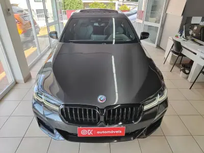 BMW 530e 2022 - 38500 EUR, 34000 km - AUTO.MOTO.pt - 34000km - foto 4 de 46