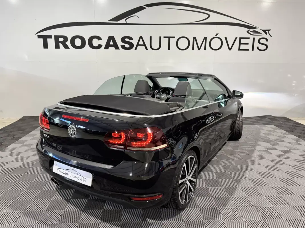 Volkswagen Golf Cabriolet 2015 - 12900 EUR, 177200 km - 177200km - foto 43 de 49