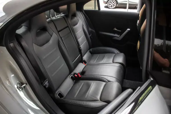 Mercedes-Benz CLA 35 AMG 2022 - 41990 EUR, 111659 km - AUTO.MOTO.pt - 111659km - foto 33 de 49