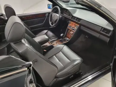 Mercedes-Benz E 220 1995 - 20500 EUR, 210000 km - 210000km - foto 29 de 46