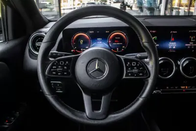 Mercedes-Benz GLB 180 2021 - 32790 EUR, 161385 km - AUTO.MOTO.pt - 161385km - foto 13 de 45