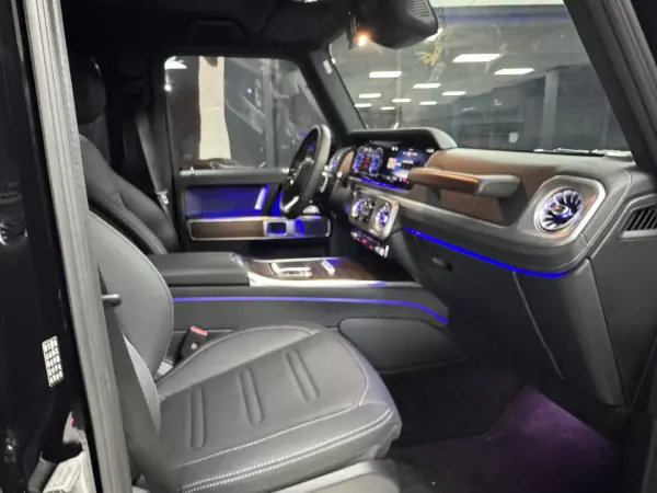 Mercedes-Benz G 580 2025 - 170000 EUR, 449 km - AUTO.MOTO.pt - 449km - foto 7 de 49