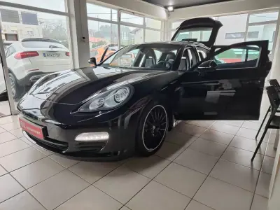 Porsche Panamera 2011 - 37500 EUR, 129500 km - AUTO.MOTO.pt - 129500km - foto 21 de 38