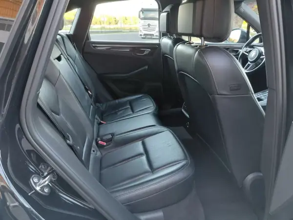 Porsche Macan 2014 - 38490 EUR, 168209 km - AUTO.MOTO.pt - 168209km - foto 27 de 37