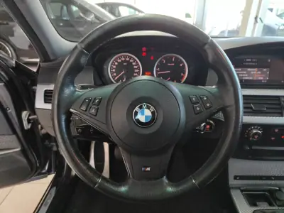 BMW 530 2006 - 11750 EUR, 297000 km - 297000km - foto 30 de 40