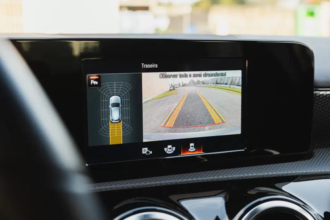 Mercedes-Benz A 250 2022 - 25000 EUR, 124440 km - AUTO.MOTO.pt - 124440km - foto 14 de 24