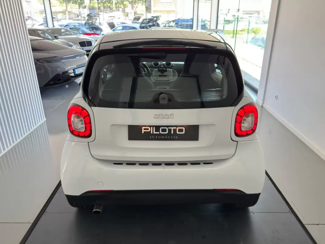 Smart ForTwo 2016 - 9990 EUR, 86291 km - 86291km - foto 7 de 23