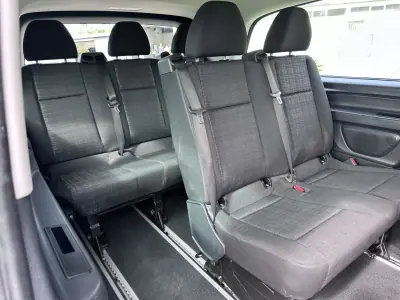 Mercedes-Benz Vito Tourer 2018 - 24900 EUR, 175000 km - AUTO.MOTO.pt - 175000km - foto 29 de 49