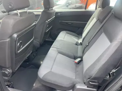 Opel Zafira 2009 - 3950 EUR, 309758 km - AUTO.MOTO.pt - 309758km - foto 9 de 13